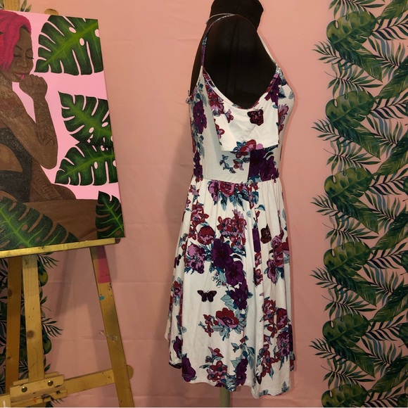 Charlotte Russe White Floral Off Shoulder Dress - Picture 2 of 6